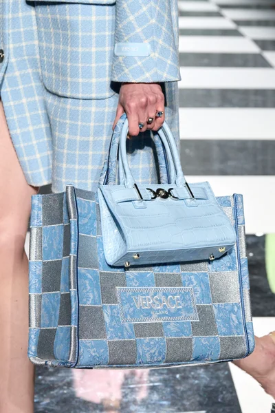 Look 68